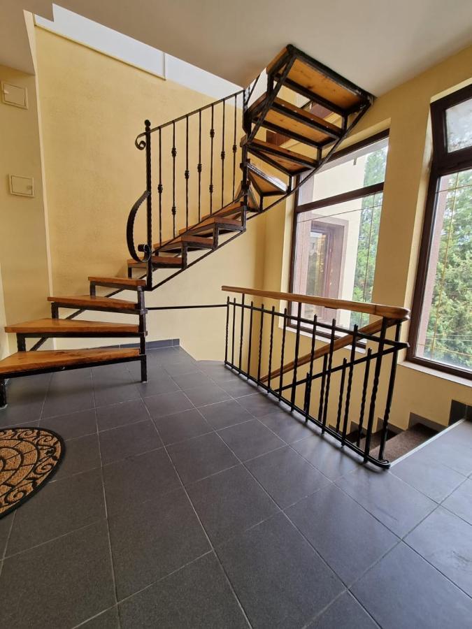 Ferienwohnung Casa Romana Ploieşti Exterior foto